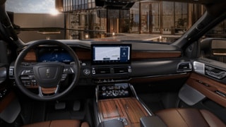 2024 Lincoln Lincoln Navigator Internal Image 2